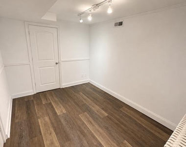 5608 Ridge Avenue - Photo Thumbnail 30