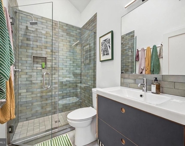 64 W Queen Lane - Photo Thumbnail 12