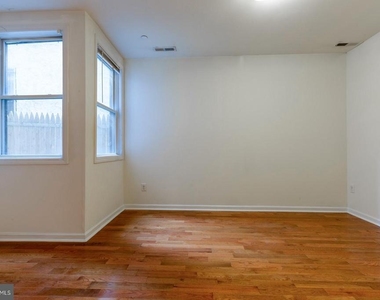 1429 Poplar Street - Photo Thumbnail 13