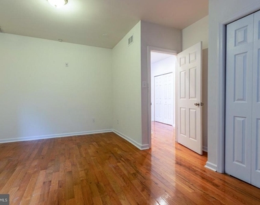1429 Poplar Street - Photo Thumbnail 17