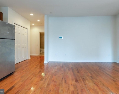 1429 Poplar Street - Photo Thumbnail 1