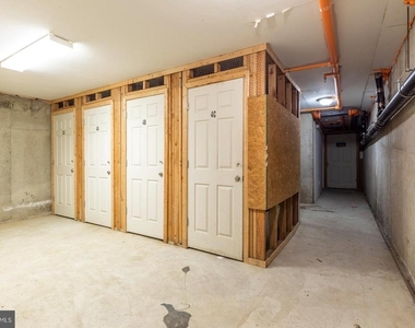 1429 Poplar Street - Photo Thumbnail 19