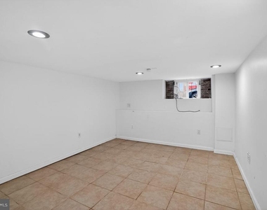 1302 N Dover Street - Photo Thumbnail 19