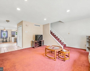 704 Keely Street - Photo Thumbnail 6