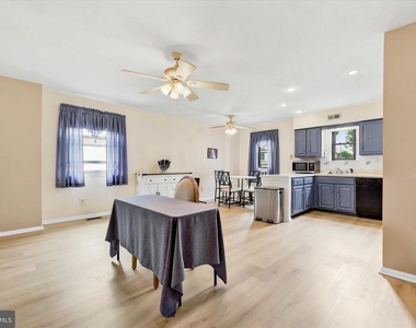 704 Keely Street - Photo Thumbnail 2