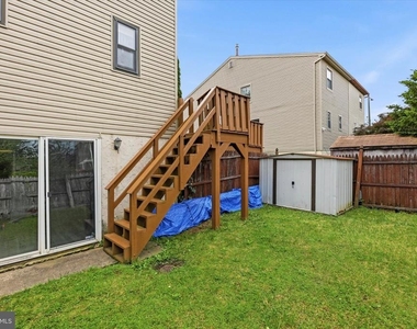 704 Keely Street - Photo Thumbnail 11