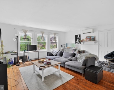 1919 Spruce Street - Photo Thumbnail 3