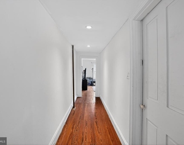 1919 Spruce Street - Photo Thumbnail 2