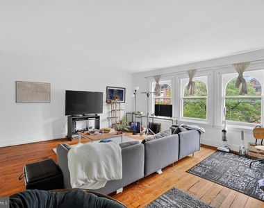 1919 Spruce Street - Photo Thumbnail 7