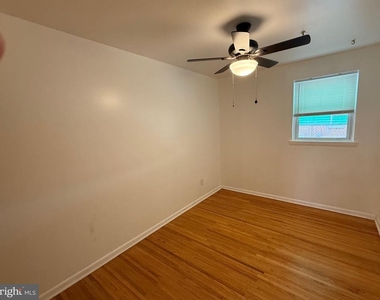 8835 E Roosevelt Boulevard - Photo Thumbnail 11