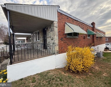 8835 E Roosevelt Boulevard - Photo Thumbnail 2