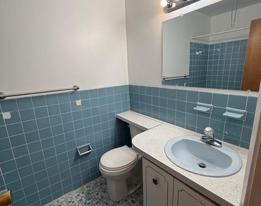 8835 E Roosevelt Boulevard - Photo Thumbnail 16