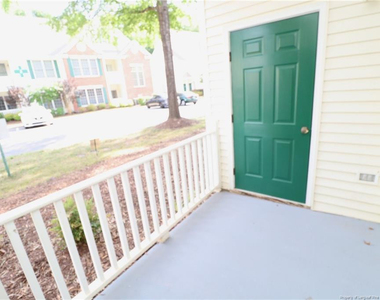 2812 Kudrow Lane - Photo Thumbnail 26