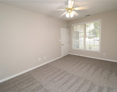 2812 Kudrow Lane - Photo Thumbnail 16