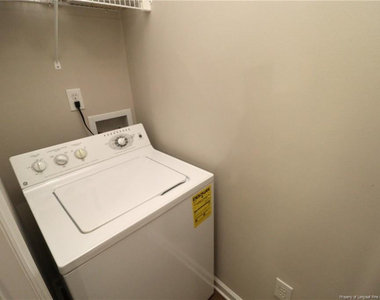 2812 Kudrow Lane - Photo Thumbnail 12