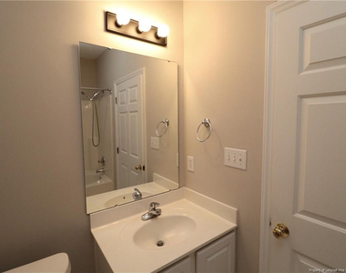 2812 Kudrow Lane - Photo Thumbnail 24