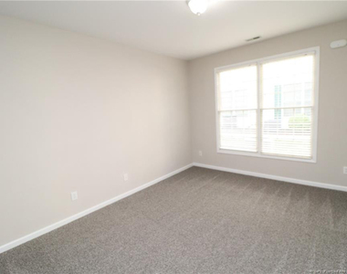2812 Kudrow Lane - Photo Thumbnail 20