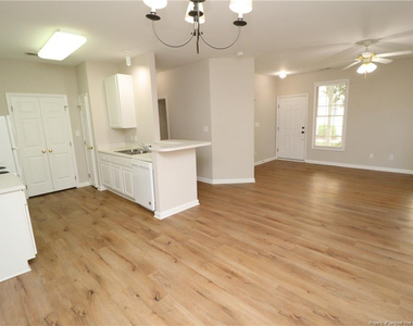 2812 Kudrow Lane - Photo Thumbnail 6