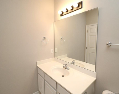 2812 Kudrow Lane - Photo Thumbnail 18