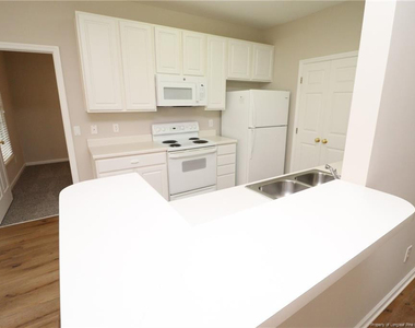 2812 Kudrow Lane - Photo Thumbnail 8