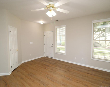 2812 Kudrow Lane - Photo Thumbnail 1