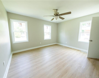 4825 Cottonwood Drive - Photo Thumbnail 11