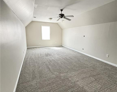 1944 Caviness Street - Photo Thumbnail 10