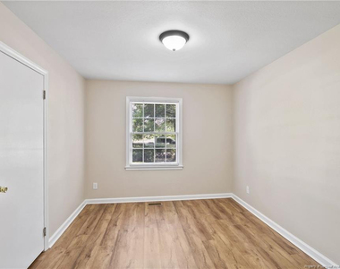 309 Kenwood Drive - Photo Thumbnail 17