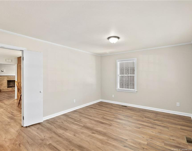 309 Kenwood Drive - Photo Thumbnail 6