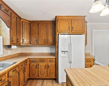 309 Kenwood Drive - Photo Thumbnail 10