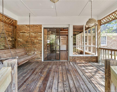 309 Kenwood Drive - Photo Thumbnail 23