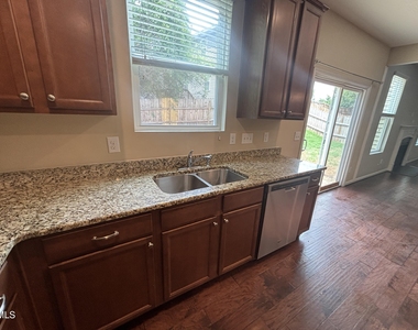 4 White Spruce Court - Photo Thumbnail 20
