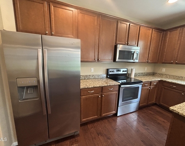 4 White Spruce Court - Photo Thumbnail 19