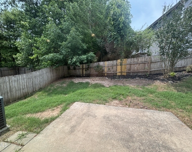 4 White Spruce Court - Photo Thumbnail 24