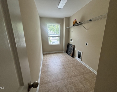 4 White Spruce Court - Photo Thumbnail 46