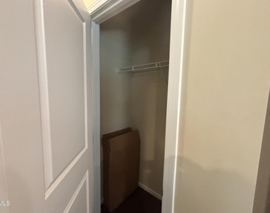 4 White Spruce Court - Photo Thumbnail 28