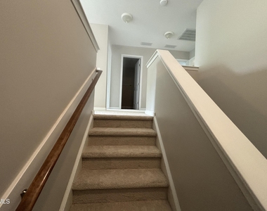 4 White Spruce Court - Photo Thumbnail 36