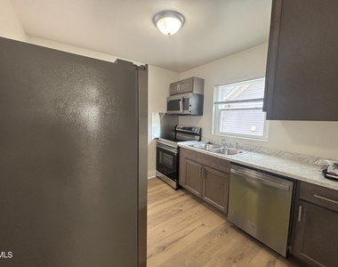 1111 South Street - Photo Thumbnail 20