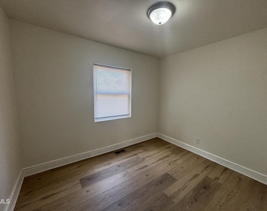 1111 South Street - Photo Thumbnail 6