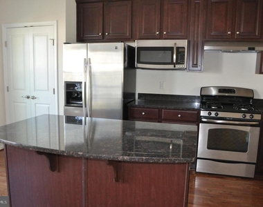 905 Susan Circle - Photo Thumbnail 16
