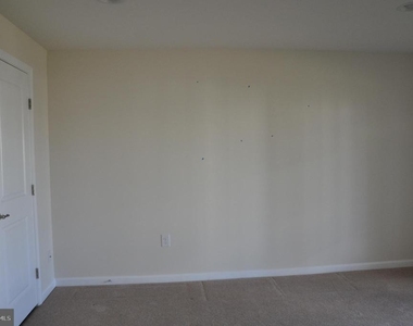 905 Susan Circle - Photo Thumbnail 9