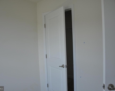 905 Susan Circle - Photo Thumbnail 22