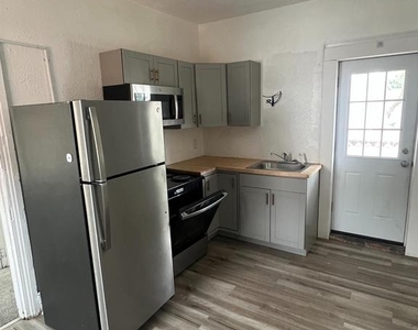 538 Chestnut Street - Photo Thumbnail 4