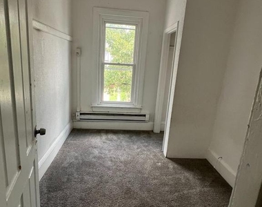 538 Chestnut Street - Photo Thumbnail 1