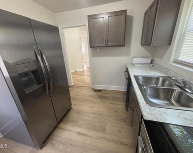 1111 South Street - Photo Thumbnail 12