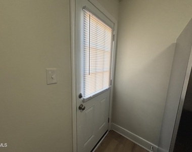 1111 South Street - Photo Thumbnail 12