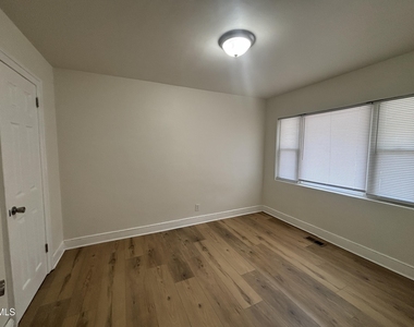 1111 South Street - Photo Thumbnail 7