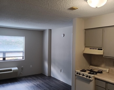 4700 Westgrove Street - Photo Thumbnail 3