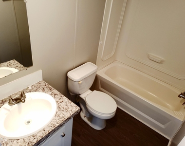 8530 White Oak Road - Photo Thumbnail 2