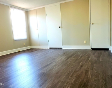 8530 White Oak Road - Photo Thumbnail 3
